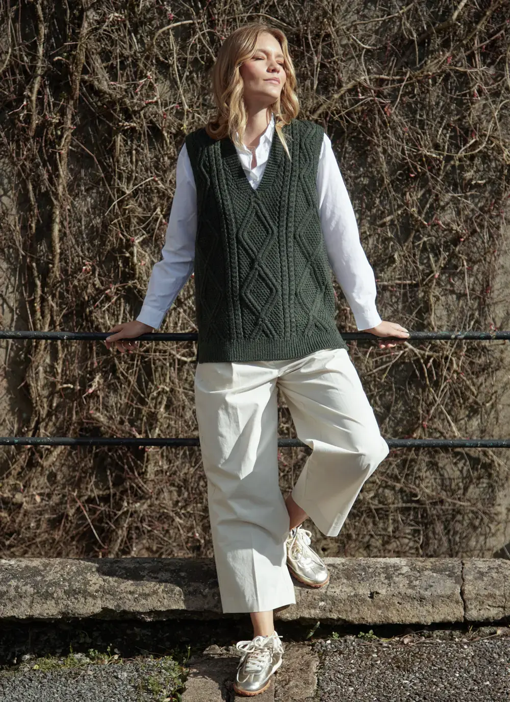 Cara Sleeveless V-Neck Sweater